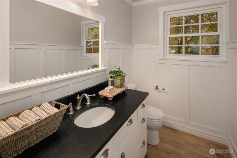 8651 Se 63rd Street Mercer Island WA 98040