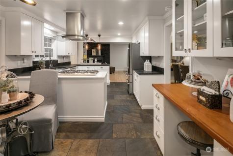 8651 Se 63rd Street Mercer Island WA 98040