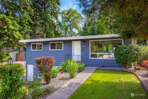 1808 200th Lynnwood WA 98036