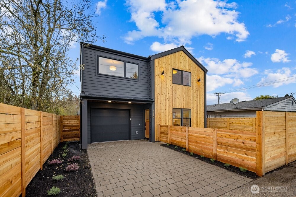 3215 22nd Avenue S Seattle WA 98144