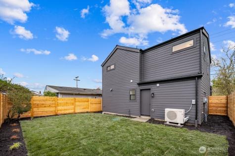 3215 22nd Avenue S Seattle WA 98144