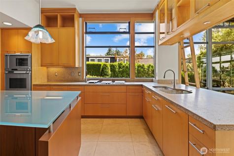 5511 104th Avenue NE Kirkland WA 98033