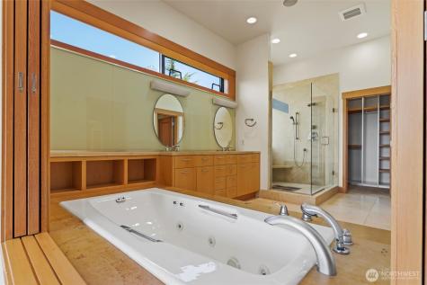5511 104th Avenue NE Kirkland WA 98033