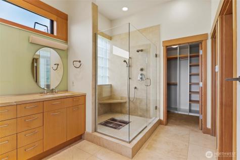 5511 104th Avenue NE Kirkland WA 98033