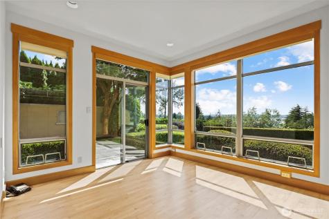 5511 104th Avenue NE Kirkland WA 98033