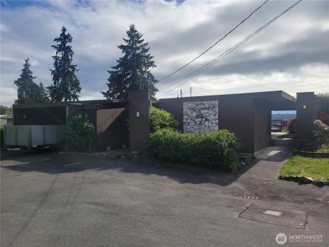 212 Hi Crest Auburn WA 98001