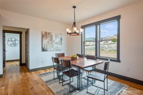 2516 Plateau Drive East Wenatchee WA 98802