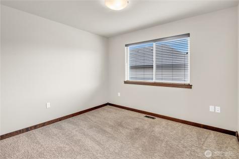 25212 138th Place SE Kent WA 98042