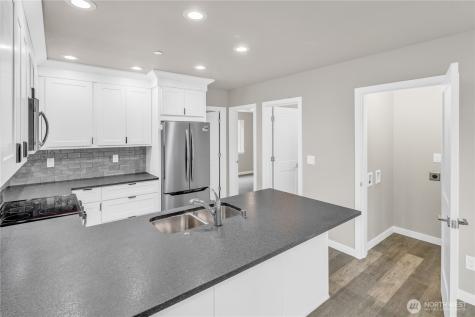 25212 138th Place SE Kent WA 98042