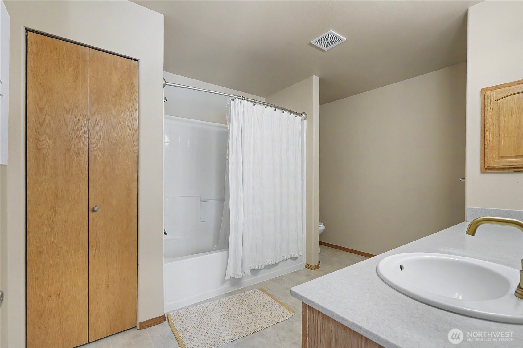 2811 Hannen Street Dupont WA 98327