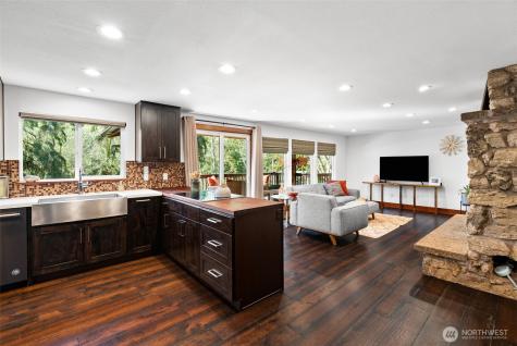 27495 Parcells Road NE Kingston WA 98346
