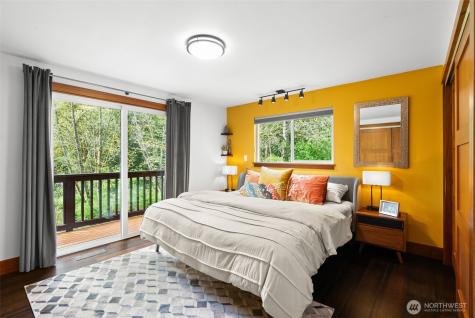 27495 Parcells Road NE Kingston WA 98346