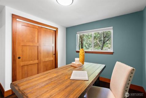 27495 Parcells Road NE Kingston WA 98346