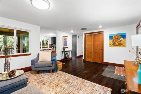 27495 Parcells Road NE Kingston WA 98346