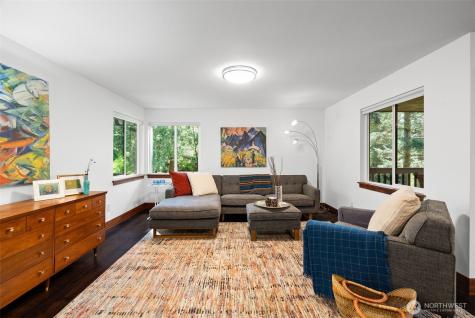 27495 Parcells Road NE Kingston WA 98346