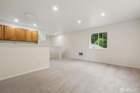 20447 SE 157th Street Renton WA 98059