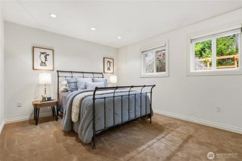 16605 SE 34th Street Bellevue WA 98008