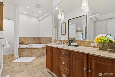 16605 SE 34th Street Bellevue WA 98008