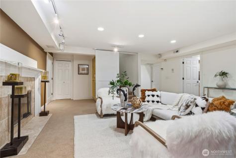 16605 SE 34th Street Bellevue WA 98008