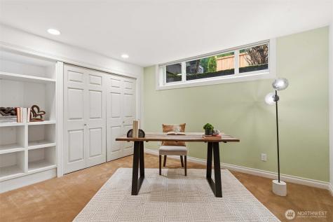 16605 SE 34th Street Bellevue WA 98008