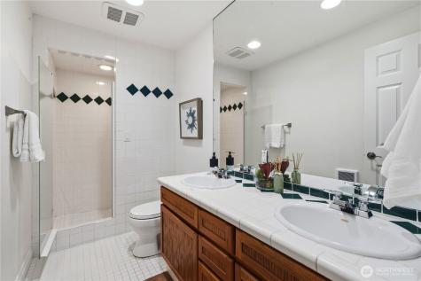 16605 SE 34th Street Bellevue WA 98008