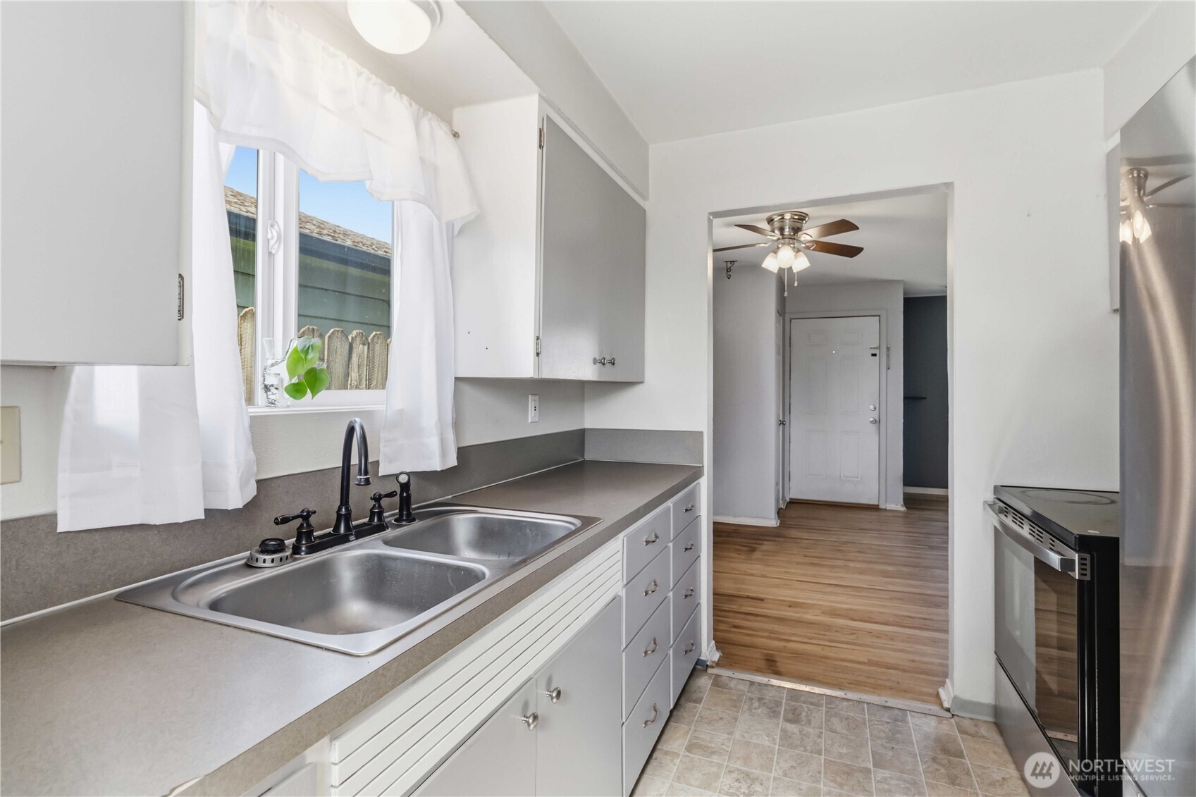 356 28th Avenue Longview WA 98632