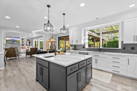 8907 NE 152nd Place Bothell WA 98011