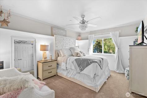 8907 NE 152nd Place Bothell WA 98011