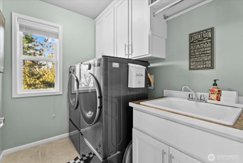8907 NE 152nd Place Bothell WA 98011