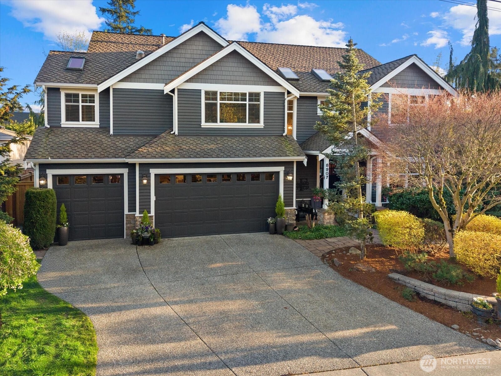8907 NE 152nd Place Bothell WA 98011