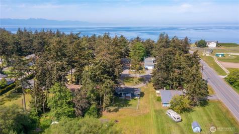 1986 Peacock Lane Oak Harbor WA 98277