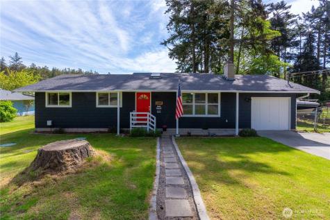 1986 Peacock Lane Oak Harbor WA 98277