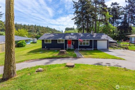 1986 Peacock Lane Oak Harbor WA 98277