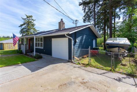 1986 Peacock Lane Oak Harbor WA 98277