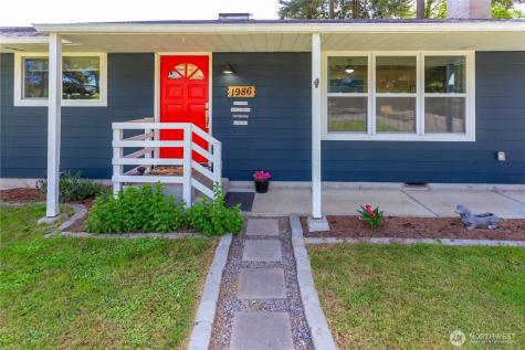 1986 Peacock Lane Oak Harbor WA 98277