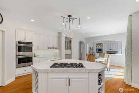 22431 SE 30th Street Sammamish WA 98075