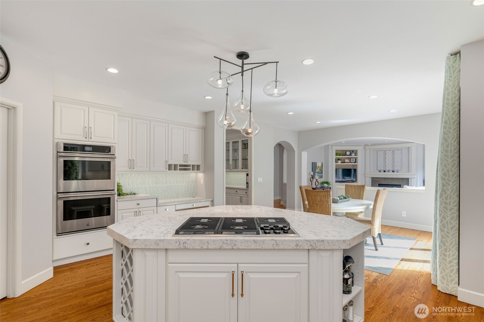 22431 SE 30th Street Sammamish WA 98075