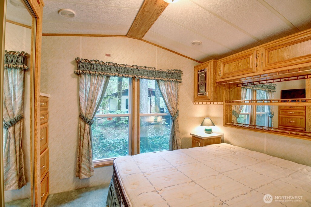 300 Schinn Canyon Drive Deming WA 98244