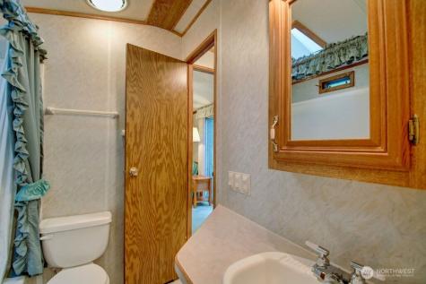 300 Schinn Canyon Drive Deming WA 98244