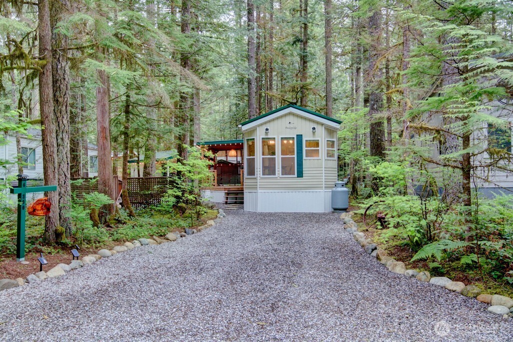 300 Schinn Canyon Drive Deming WA 98244