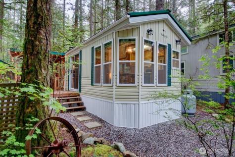 300 Schinn Canyon Drive Deming WA 98244