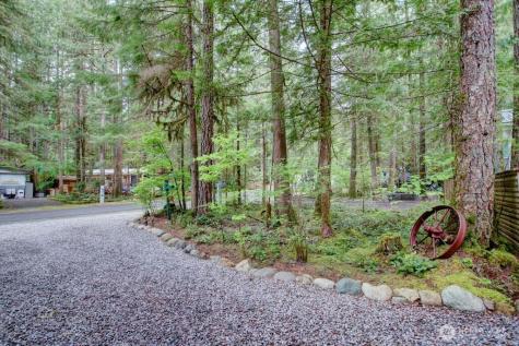 300 Schinn Canyon Drive Deming WA 98244