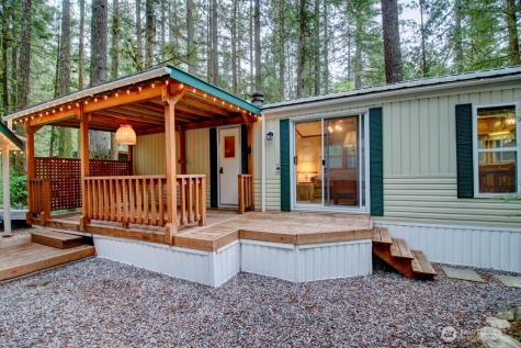 300 Schinn Canyon Drive Deming WA 98244
