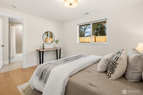 8708 NE 140th Street Kirkland WA 98034