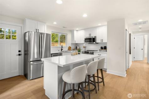 8708 NE 140th Street Kirkland WA 98034
