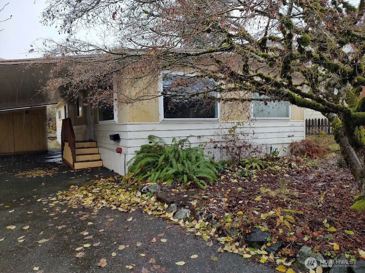 13320 Highway 99 Everett WA 98204