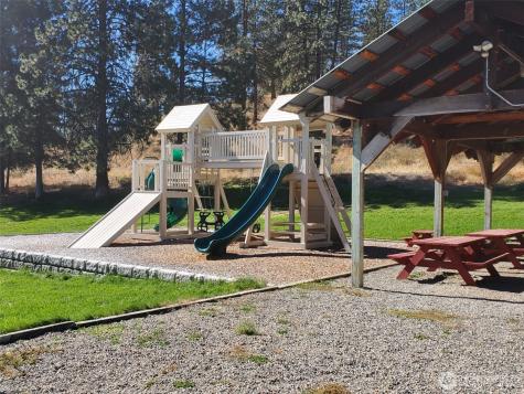 5 Chase Road S Winthrop WA 98862