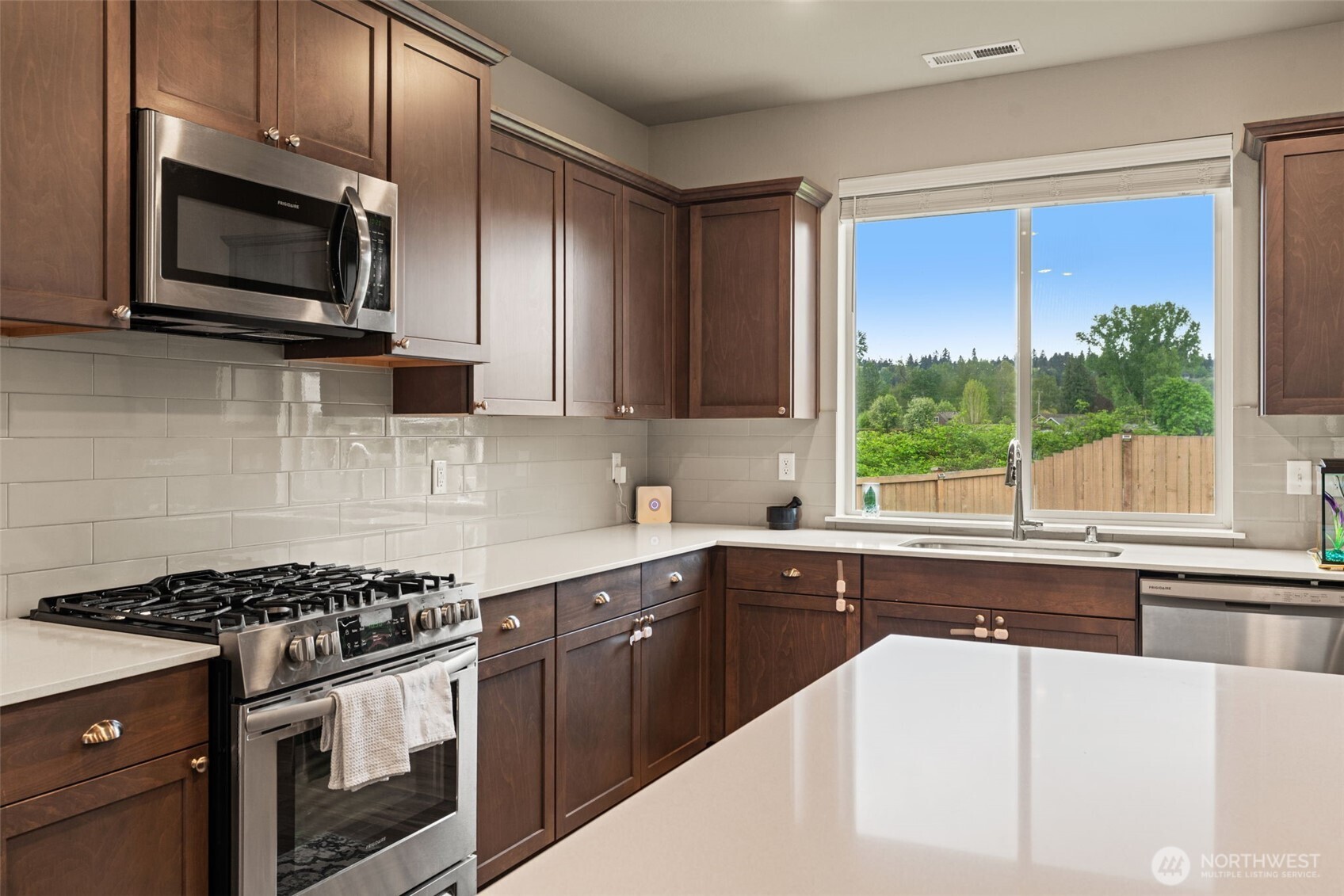 1304 32nd Street NW Puyallup WA 98371
