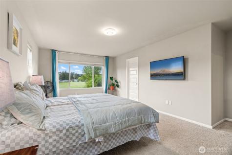 1304 32nd Street NW Puyallup WA 98371