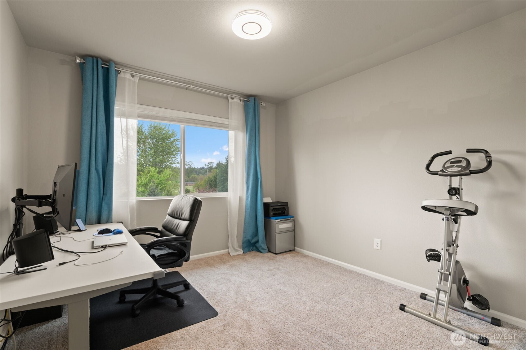 1304 32nd Street NW Puyallup WA 98371